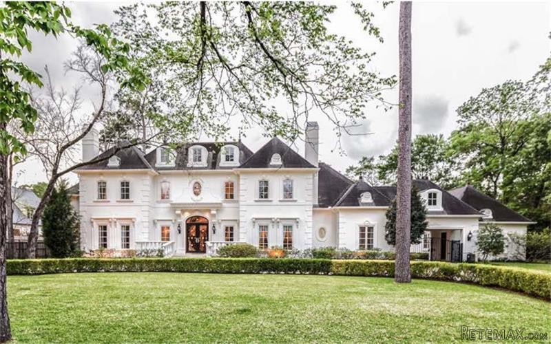 6 bedroom House For Sale: 6 Pine Tree..