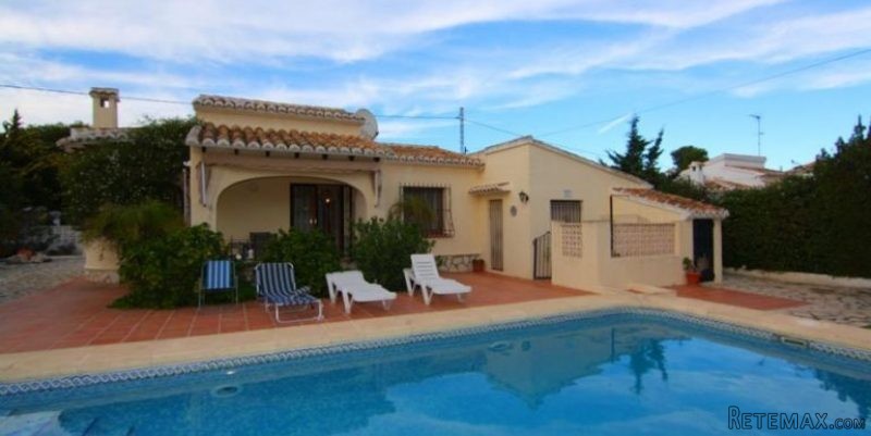 3 Bedroom 1 Bathroom Villa in Javea.