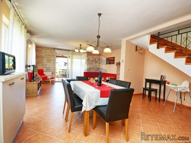 Istra, Poreč- Dvojna kuća s dvorištem, novogradnja - 3