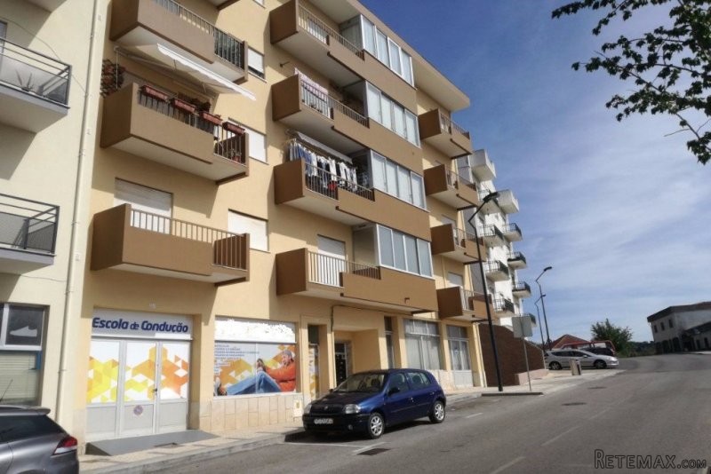 2 Bedroom Apartment Minutes Away From.. - 2