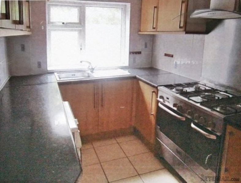 3 bedroom, Semi-detached House house.. - 2