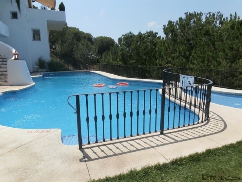 3 Bedroom Apartment For Sale Situated.. - 2