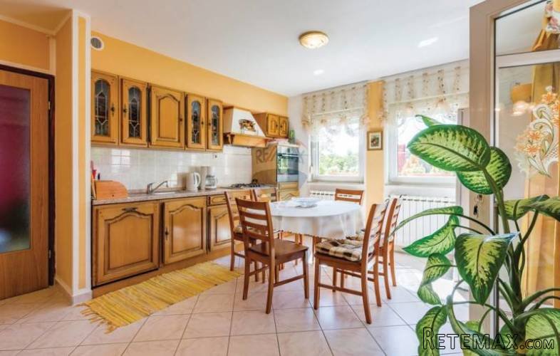 PULA- VERUDA ,STAN S VRTOM I STUDIO APARTMANOM! - 2