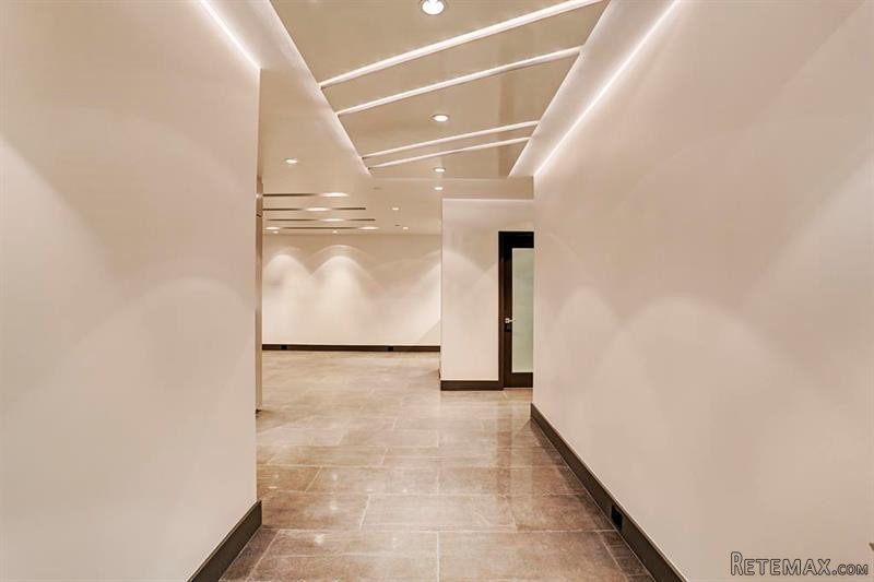 2 bedroom Flat For Sale: 121 N Post Oak.. - 2