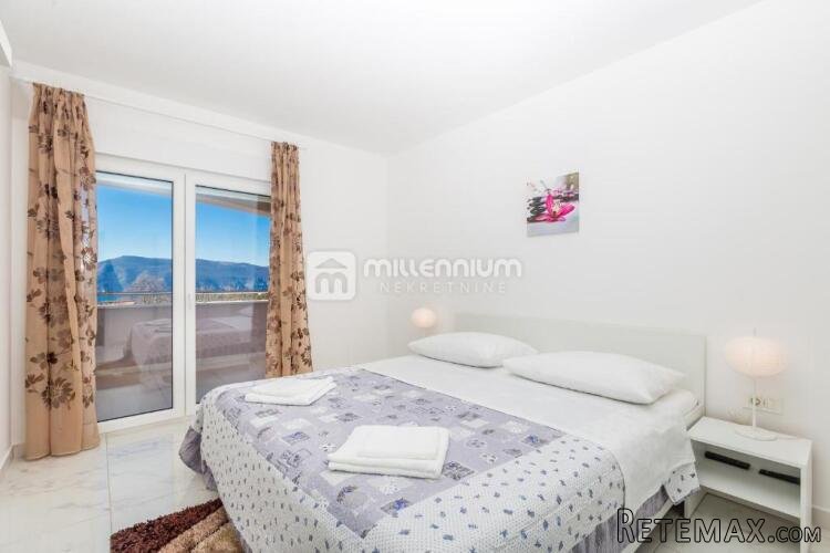 Otok Krk, Linardići, samostojeća kuća, 170m2, bazen - 4