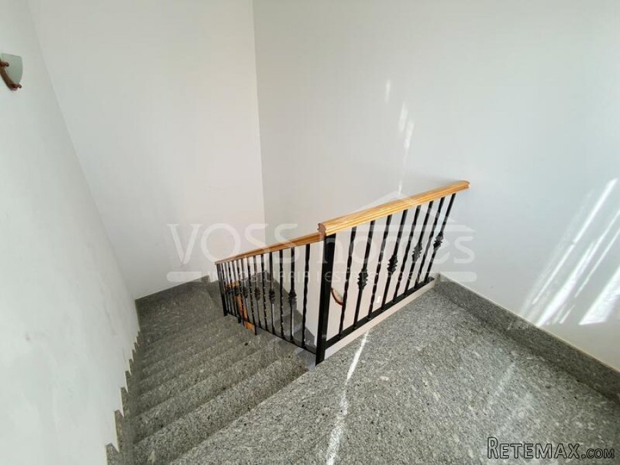 NEW LISTING TO VOSS HOMES - Great business opportunity !!!.. - 6