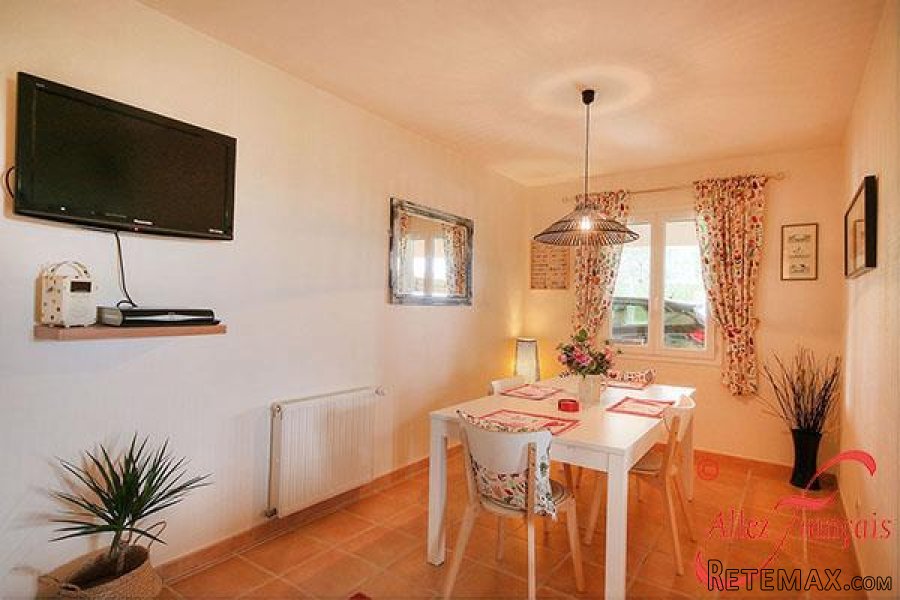Roussines (Charente) - Immaculately presented three bedroom.. - 7