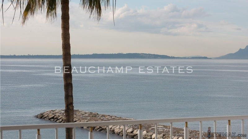 Magnificent apartment sea view..