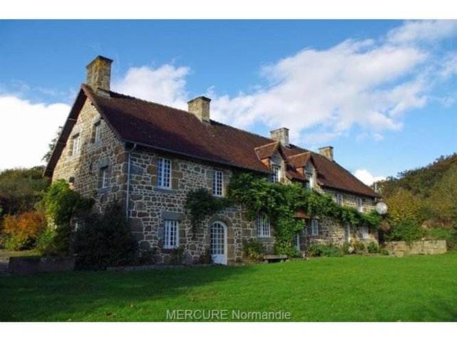 5 bedroom Character For Sale: 61100.. - 2