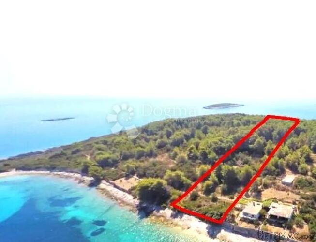 Otočić Veli Pržnjak, zemljište i kuća - 3