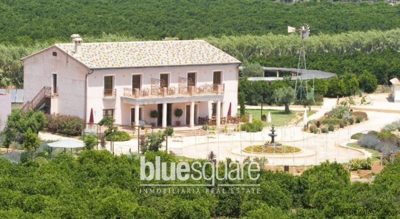 Rural hotel in Oliva