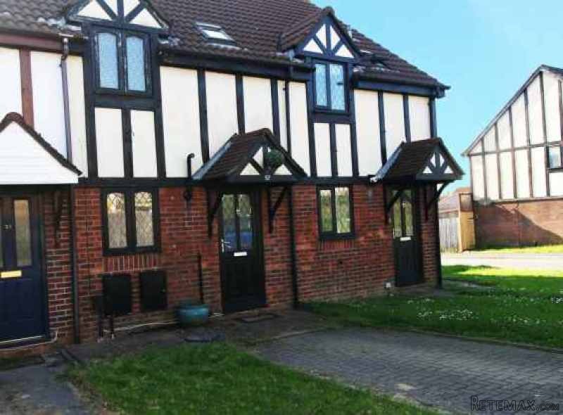 2 bedroom, Terraced House house for sale