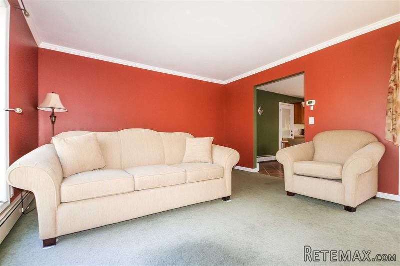 3 bedroom House For Sale: 14 Blossom.. - 2