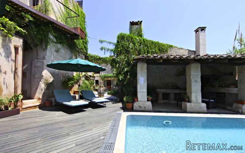 Charming Country Hotel For Sale In The..