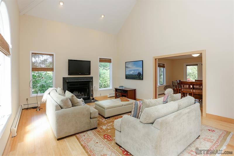4 bedroom House For Sale: 5 Huntington.. - 2