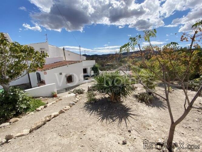 NEW & EXCLUSIVE TO VOSS HOMES - A large, lovingly.. - 2