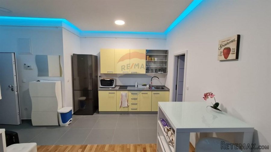 Rijeka, Centar, predivan 1S+DB stan površine 55m2 s pogledom - 3