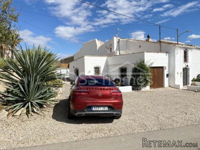 NEW & EXCLUSIVE TO VOSS HOMES - A large, lovingly.. - 4