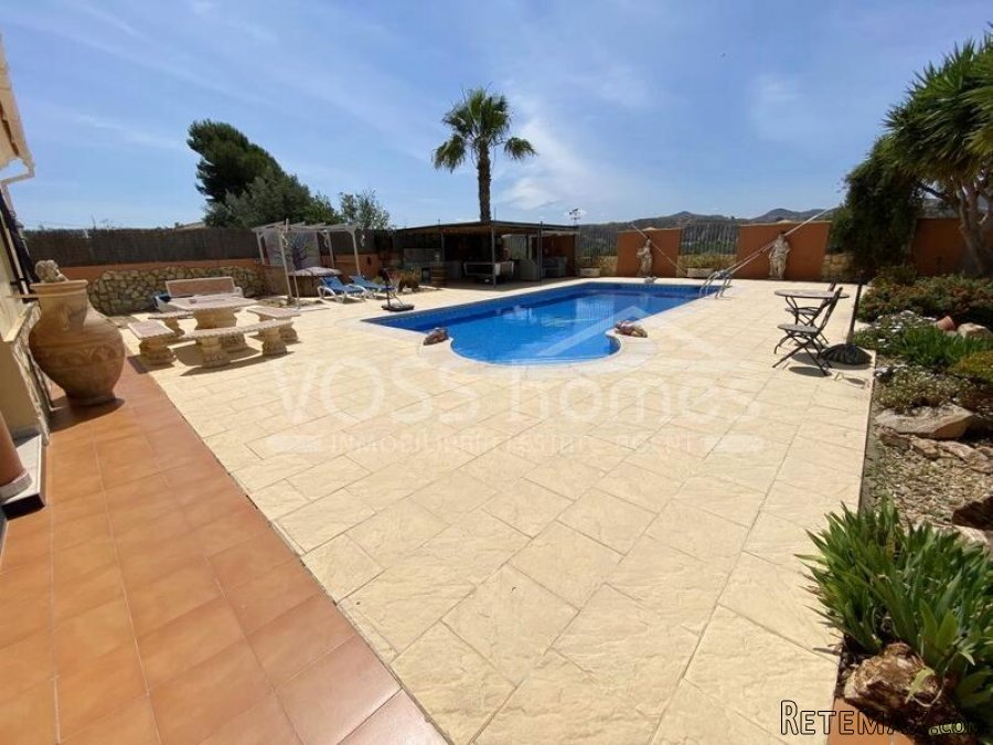 NEW & EXCLUSIVE TO VOSS HOMES - A beautifully presented 6.. - 6