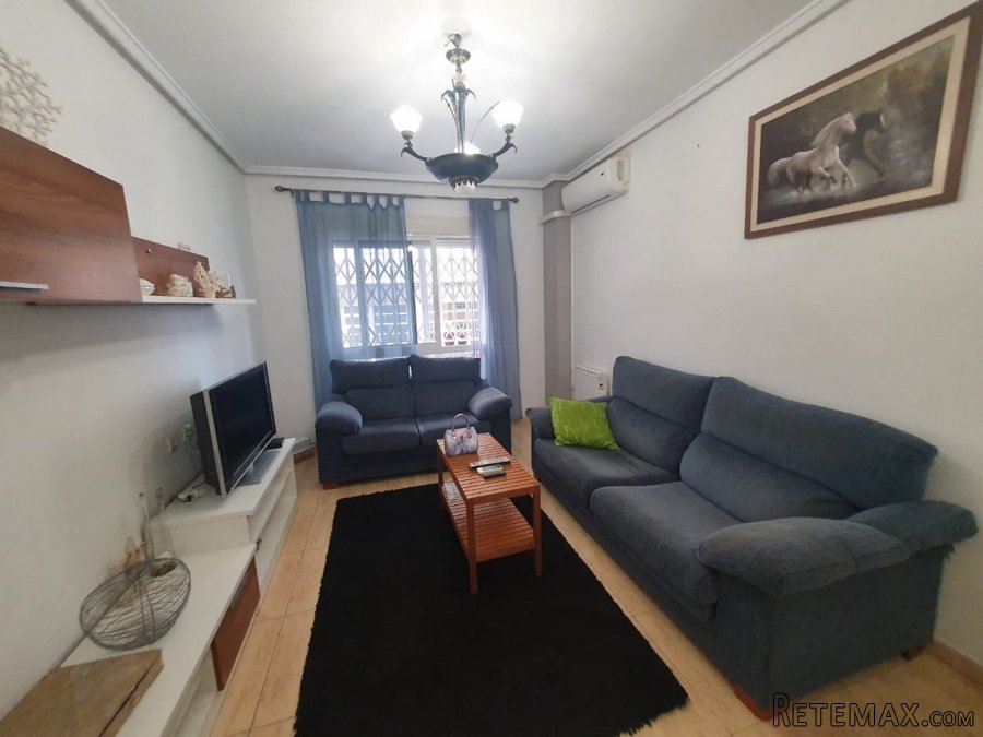Apartamento de 2 dormitorios, a 500 metros de Playa del..