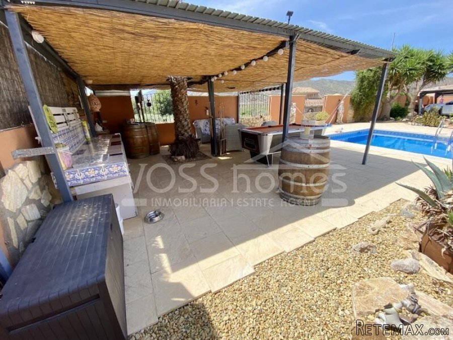 NEW & EXCLUSIVE TO VOSS HOMES - A beautifully presented 6.. - 8