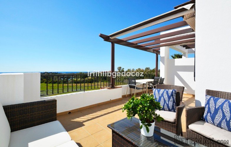 Penthouse i toppskick, med fantastisk utsikt över havet!