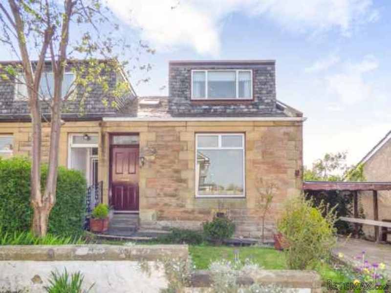 4 bedroom, Semi-detached House house..