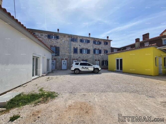 Renovirana kamena kuća s bazenom – mirno selo blizu Sv.. - 3