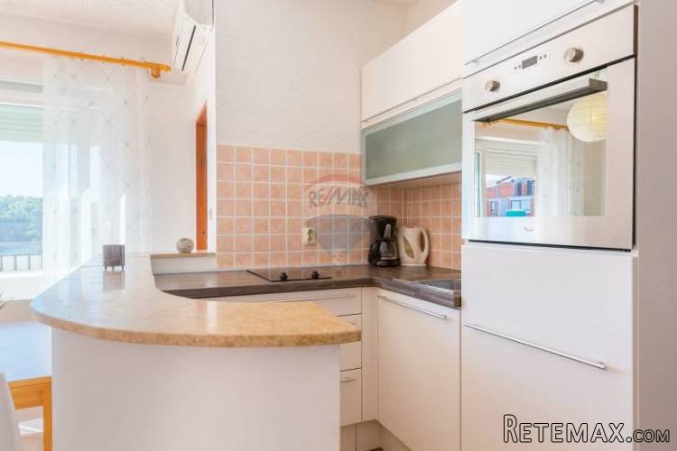ISTRA,MEDULIN - APARTMAN PRVI RED DO MORA!! - 4