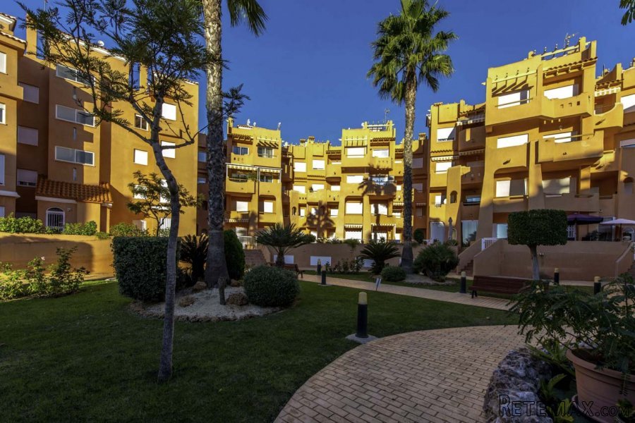 Acogedor apartamento a un paso del mar en Aguamarina, Cago..