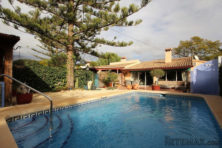 Fantastisk villa med pool i La Nucia