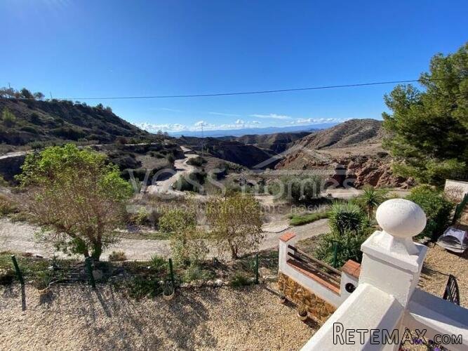 NEW & EXCLUSIVE TO VOSS HOMES - A large, tastefully.. - 6