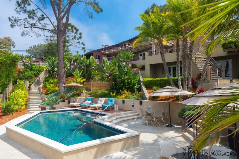 645 Amphitheatre Drive - 2