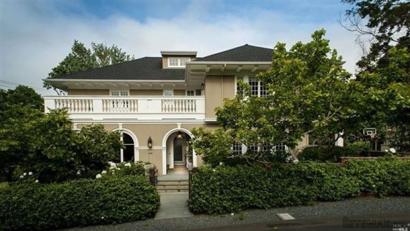 utterly exquisite home in ross