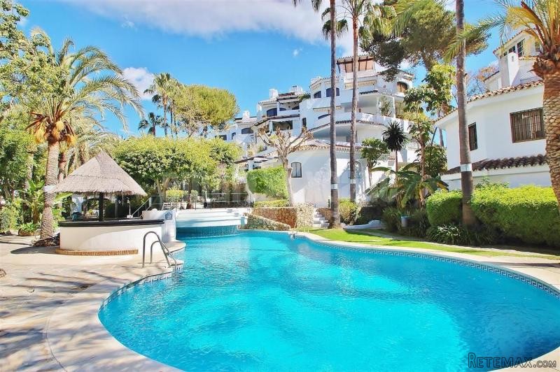 Apartment For Sale In Elviria..