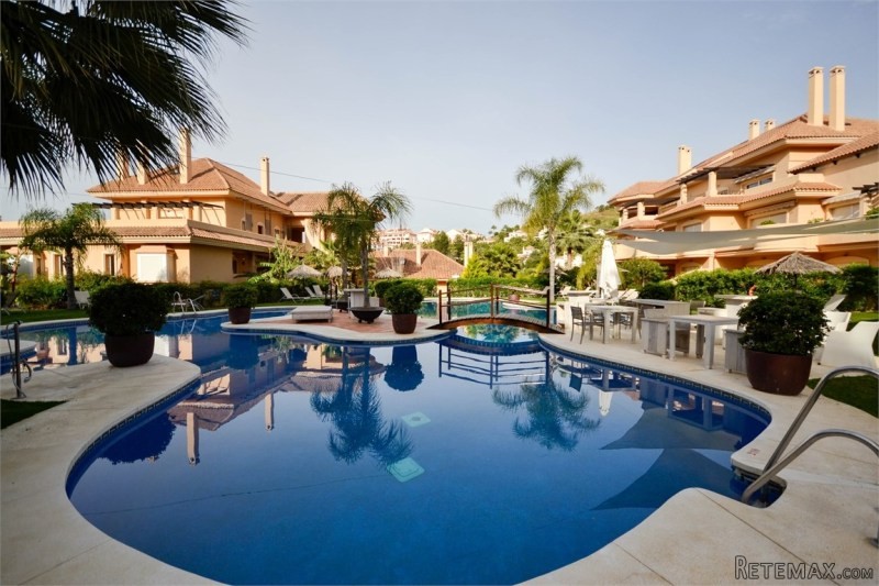Nueva Andalucia - Puerto Banus, , 2..