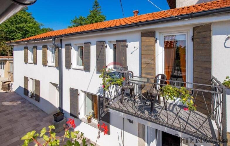 Rijeka, Jurdani, Unikatno imanje s 4 kamene kuće, 310m2