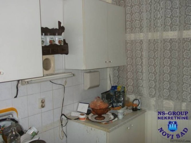 Prodajem stan-apartman,Grbavica - 2