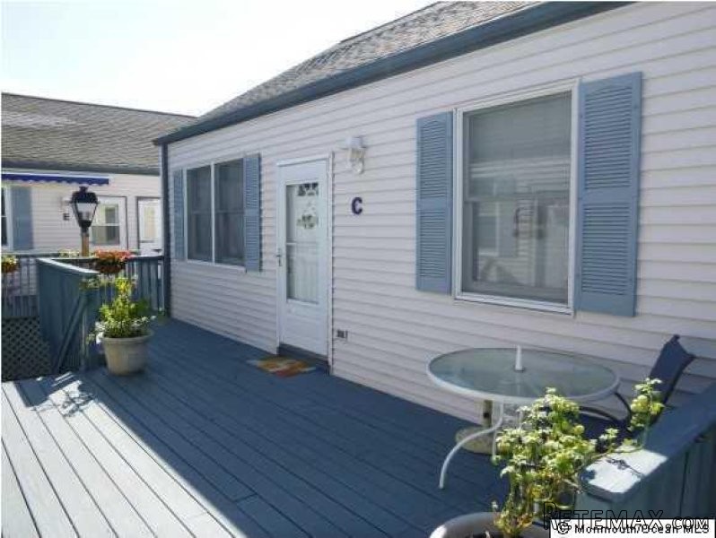 2 bedroom Flat For Sale: 543 Engleside..