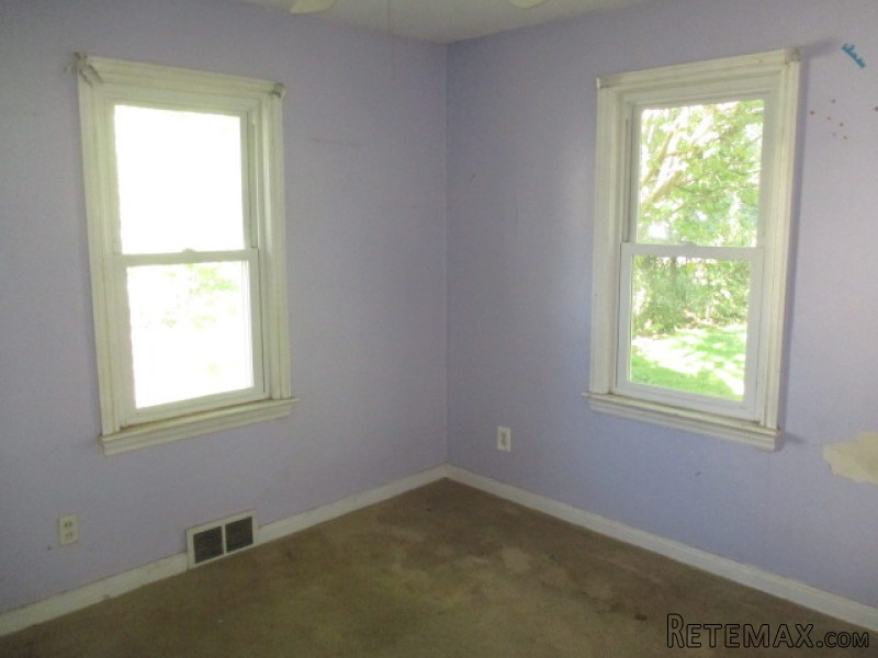 55 S Clinton Ave Maple Shade, NJ, 08052.. - 2