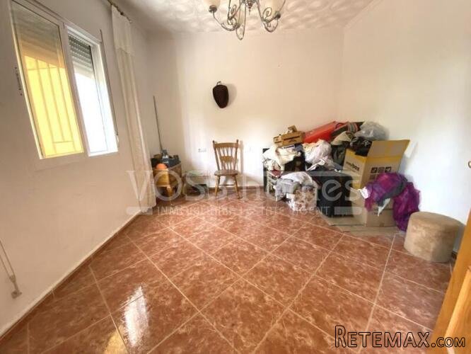 MASSIVE POTENTIAL .... A huge village property currently.. - 5