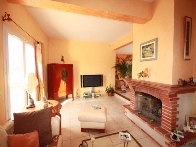 Superb Mediterranean Style Villa With.. - 2