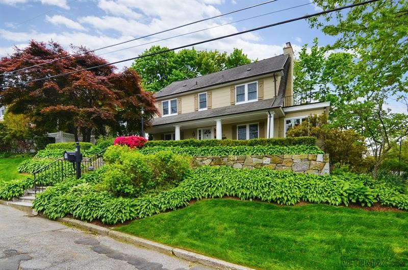5 bedroom House For Sale: 55 Chestnut..