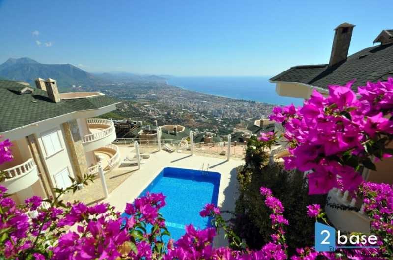3 + 1 Luxurious penthouse with a..