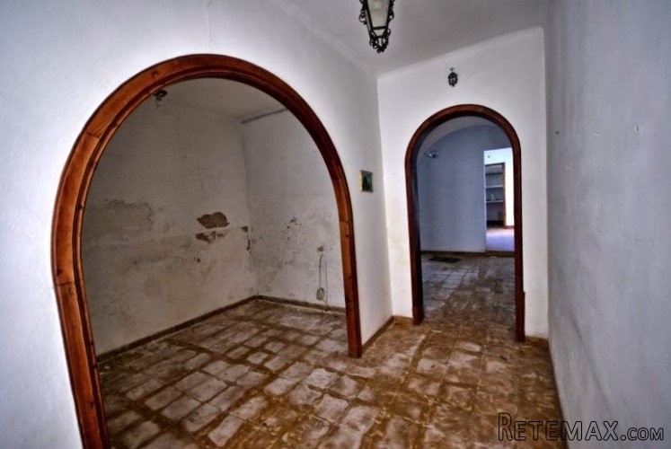 Townhouse to renovate in Pollensa Built área :112,62m2 ;.. - 2