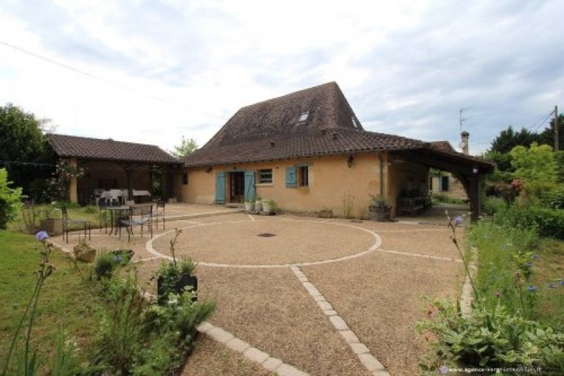 Well Renovated Villa With Gite, Tennis.. - 2