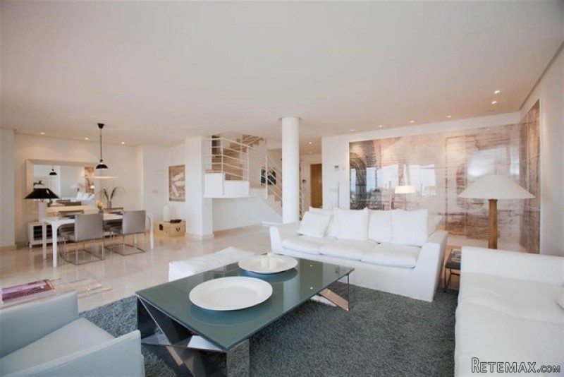 2 Bedroom Ground Floor Apartment - 2