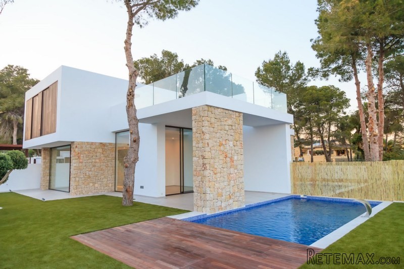 3 Bedrooms - Villa - Alicante - For Sale