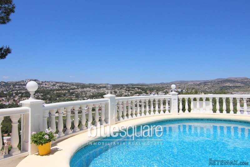 Beautifully maintained detached villa.. - 2