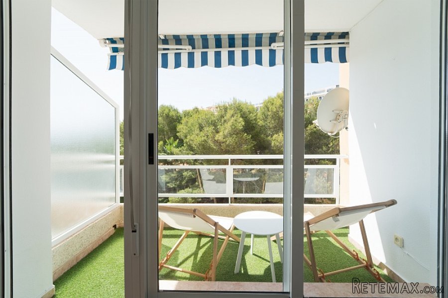 Apartamento en la residencia Altos de Campoamor con..